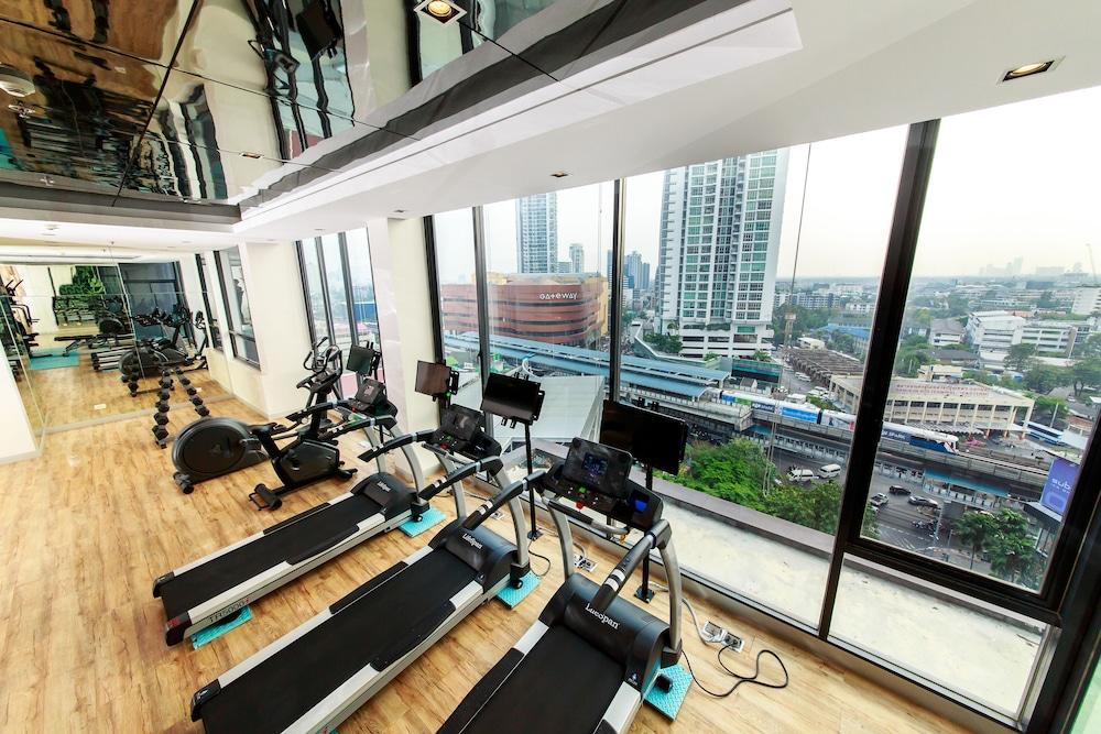 Civic Horizon Hotel & Residence Bangkok Exterior photo