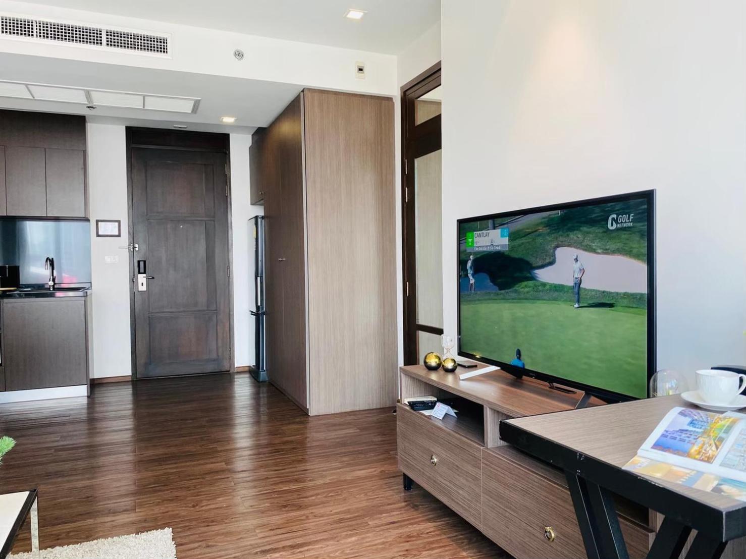 Civic Horizon Hotel & Residence Bangkok Exterior photo