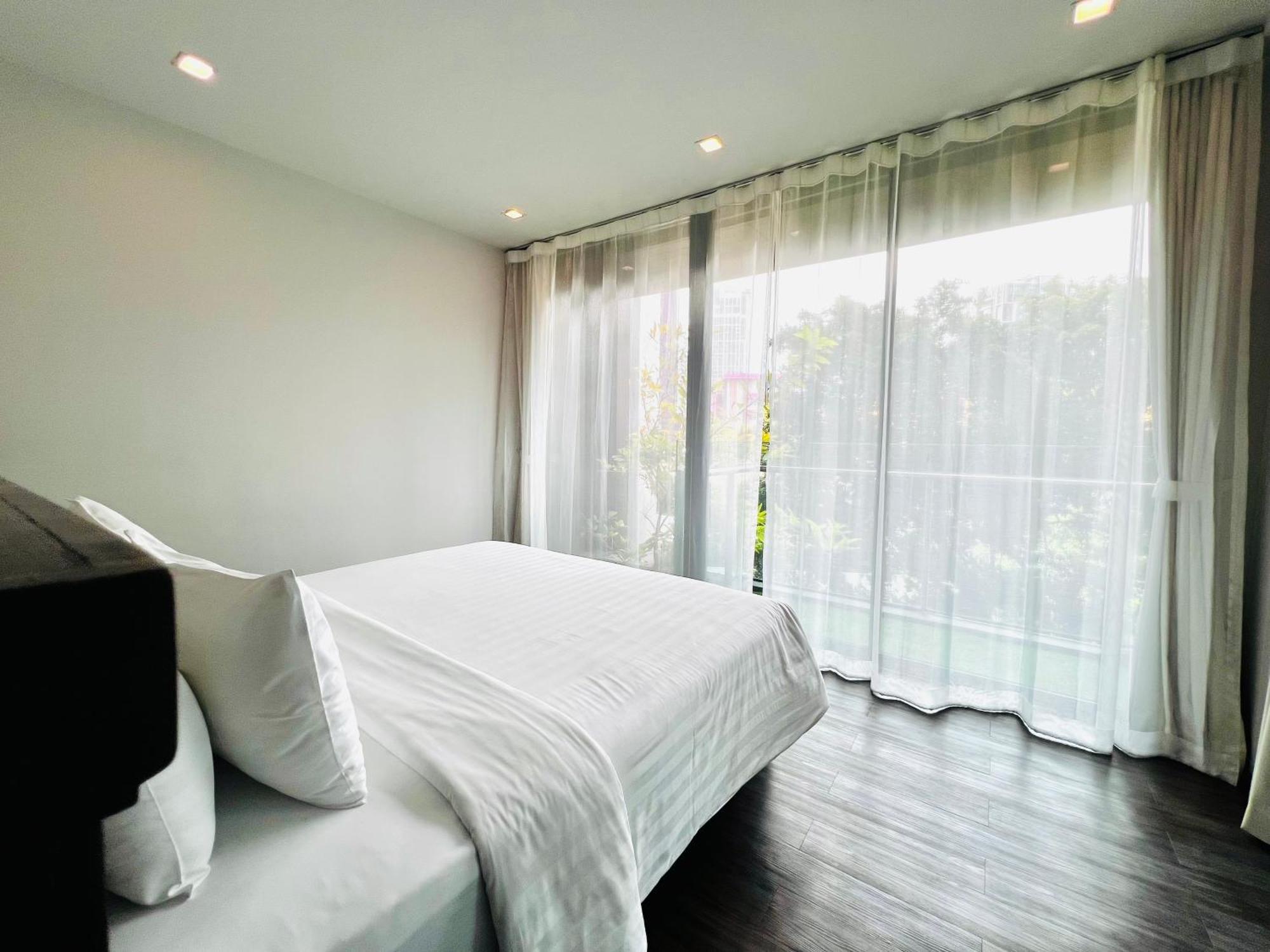 Civic Horizon Hotel & Residence Bangkok Exterior photo